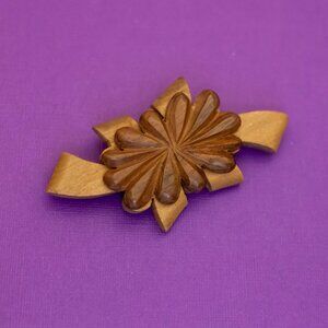 Vintage Wooden Floral Ribbon Abstract Brooch - V24